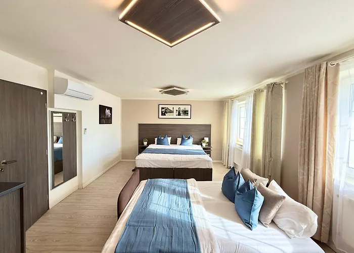 Royal Hotel